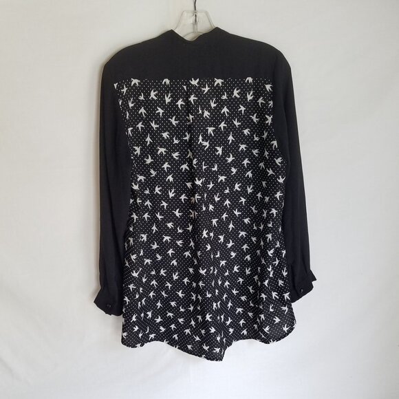 PLEIONE Women's Size Medium Black Allover Bird Pattern Hi-Lo Blouse Top - Picture 4 of 5